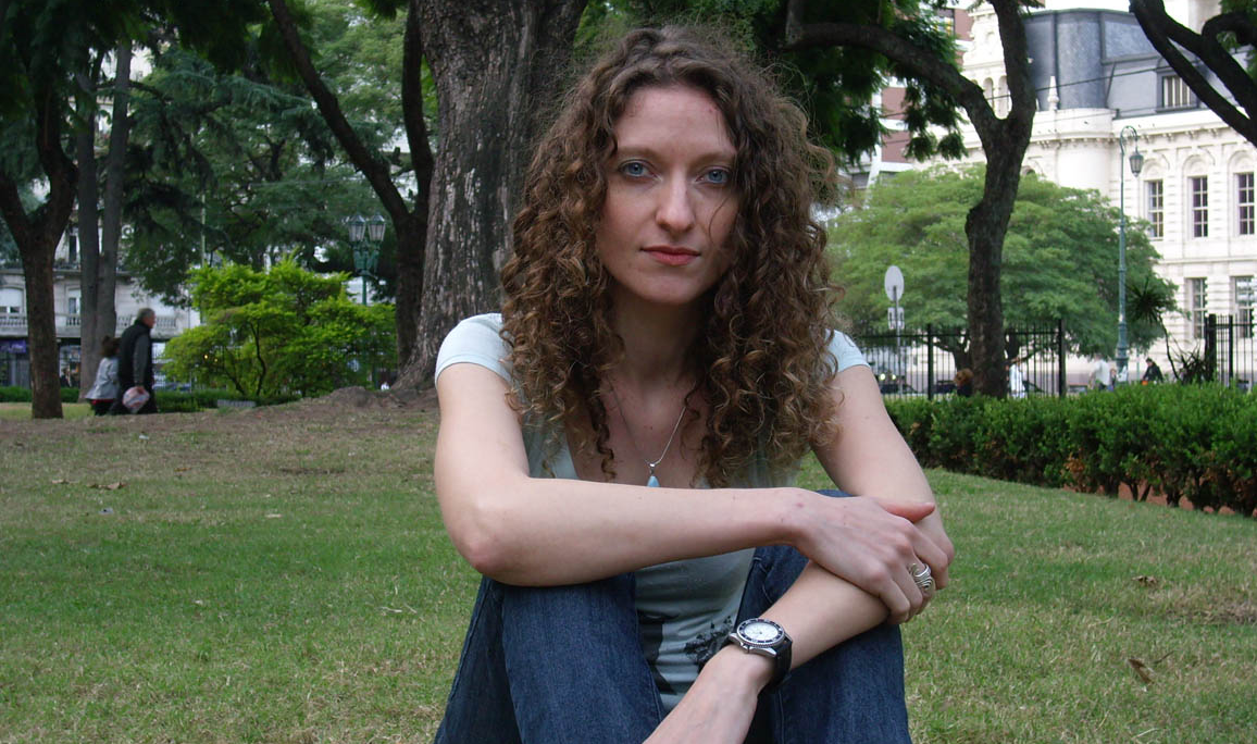 Entrevista a Lauri Fernández, una historietista que navega los ríos de ...